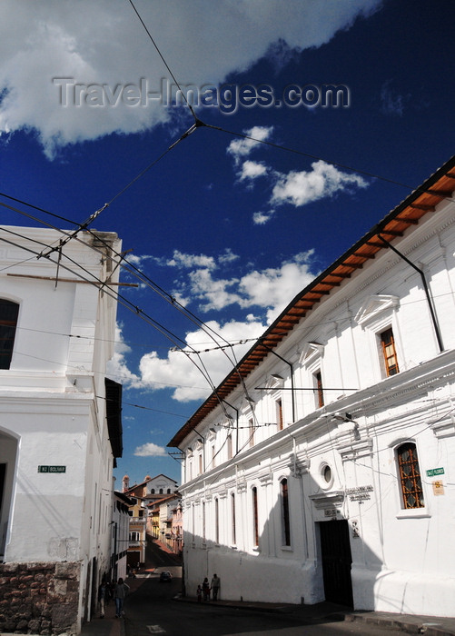 ecuador107: Quito, Ecuador: San Fernando Dominican College - Colegio Domincano San Fernando - Domincan complex - Calle Juan José Flores, Plaza Santo Domingo - photo by M.Torres - (c) Travel-Images.com - Stock Photography agency - Image Bank