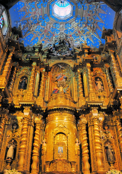 ecuador115: Quito, Ecuador: iglesia de La Compañía de Jesus - Jesuits' Church - the sumptuously gilded high altar is built around the statue of the Quiteña Saint Mariana de Jesús, and contains her remains - she is considered the protector of the capital - photo by M.Torres - (c) Travel-Images.com - Stock Photography agency - Image Bank
