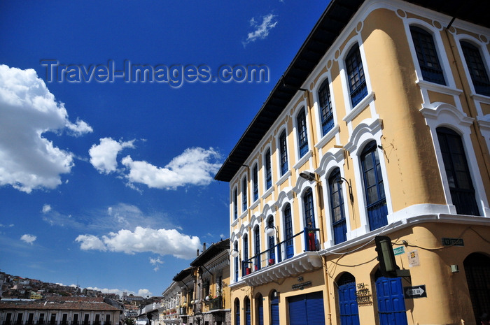 ecuador152: Quito, Ecuador: Casa Agrícola y Ganadera - corner of Calles Bolivar and Benalcázar - Plaza San Francisco - photo by M.Torres - (c) Travel-Images.com - Stock Photography agency - Image Bank