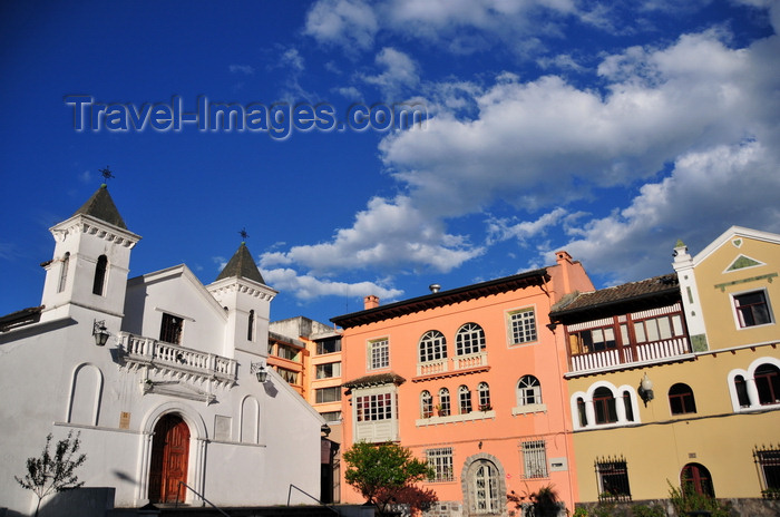 ecuador176: Quito, Ecuador: Iglesia / Capilla de El Belén - Bethlehem Chapel and its quiet plazuela - Calle Luis Sodiro - photo by M.Torres - (c) Travel-Images.com - Stock Photography agency - Image Bank