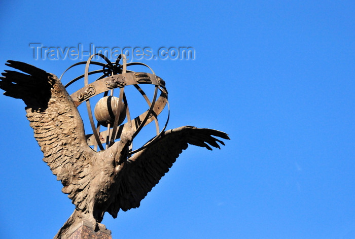 ecuador52: Quito, Ecuador: French Geodesic Mission monument - condor and armillary sphere - Parque la Alameda - Misión geodésica francesa - photo by M.Torres - (c) Travel-Images.com - Stock Photography agency - Image Bank