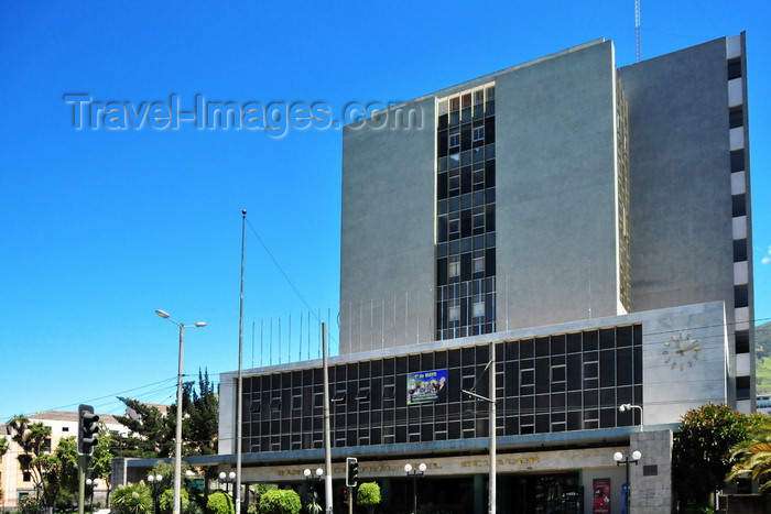 ecuador63: Quito, Ecuador: the Central Bank - Banco Central del Ecuador - Plaza Simón Bolívar - photo by M.Torres - (c) Travel-Images.com - Stock Photography agency - Image Bank