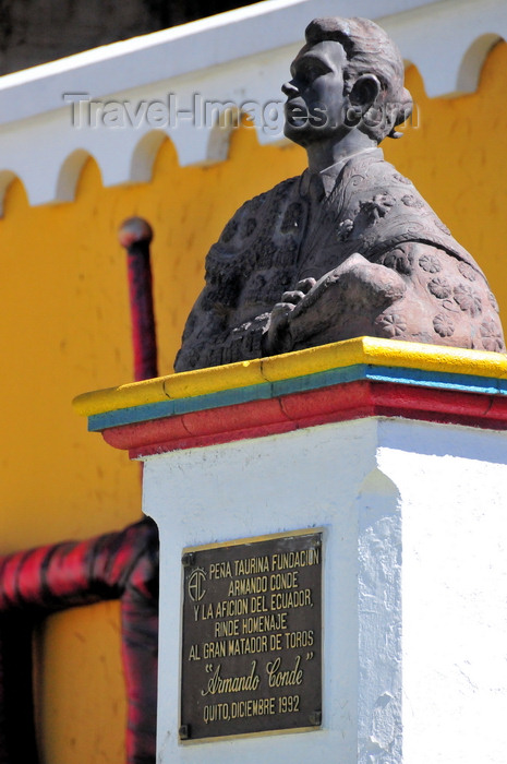 ecuador69: Quito, Ecuador: Quito Bullring - Plaza de Toros de Quito - monument to the ecuadorian Matador Armando Conde - photo by M.Torres - (c) Travel-Images.com - Stock Photography agency - Image Bank