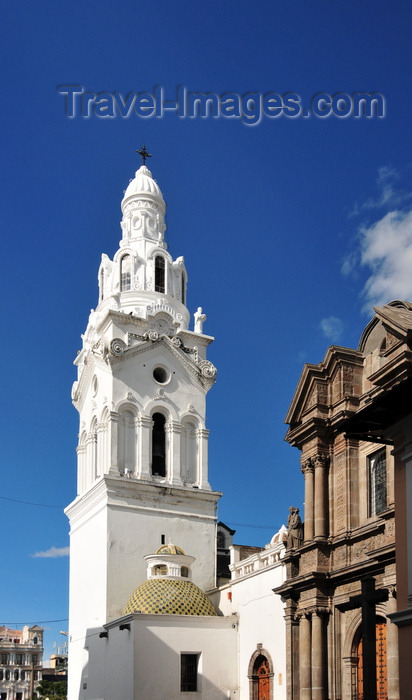 ecuador82: Quito, Ecuador: iglesia de El Sagrario - Church of the Shrine and the steeple of the Catedral Metropolitana - Calle García Moreno, old Calle Siete Cruces - photo by M.Torres - (c) Travel-Images.com - Stock Photography agency - Image Bank