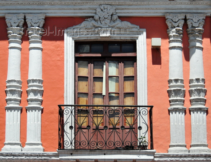 ecuador95: Quito, Ecuador: Plaza de la Merced - detail of façade with wrought iron balcony - Calle Cuenca - photo by M.Torres - (c) Travel-Images.com - Stock Photography agency - Image Bank