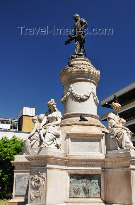 el-salvador30: San Salvador, El Salvador, Central America: plaza Morazán - monument to General José Francisco Morazán - President of the Federal Republic of Central America - photo by M.Torres - (c) Travel-Images.com - Stock Photography agency - Image Bank