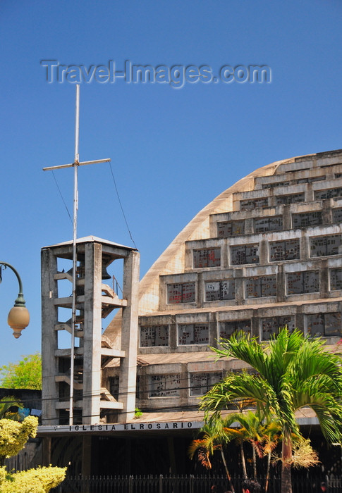 el-salvador58: San Salvador, El Salvador, Central America: church of the Rosary - Iglesia El Rosario - modern architecture - Parque Libertad - photo by M.Torres - (c) Travel-Images.com - Stock Photography agency - Image Bank