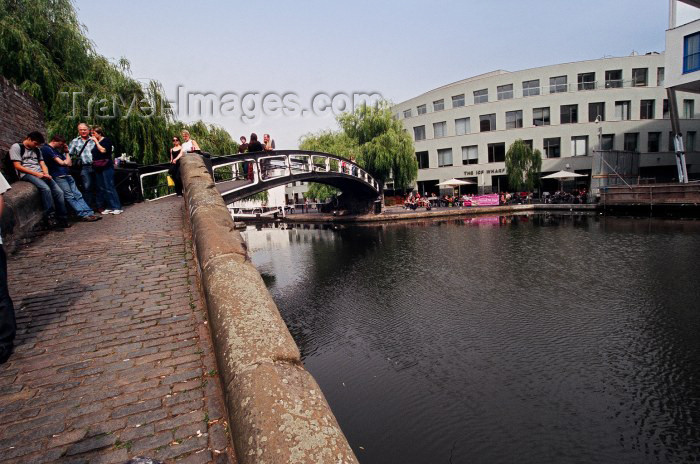 england105: England - London: at the Ice Wharf - Regent's Canal - Suffolk Wharf - Camden - photo by Craig Ariav - (c) Travel-Images.com - Stock Photography agency - Image Bank