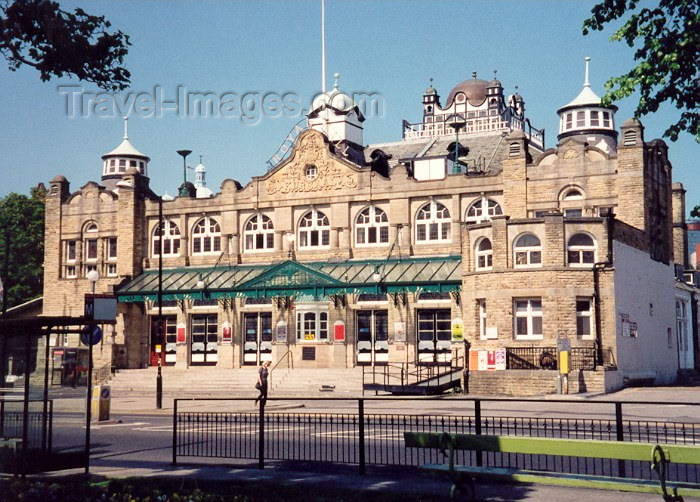 england116: Harrowgate, North Yorkshire, England: the Royal Hall - photo by M.Torres - (c) Travel-Images.com - Stock Photography agency - Image Bank