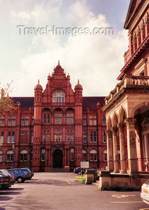 england122: England - Salford, Greater Manchester, England: University of Salford - photo by Miguel Torres - (c) Travel-Images.com - Stock Photography agency - Image Bank