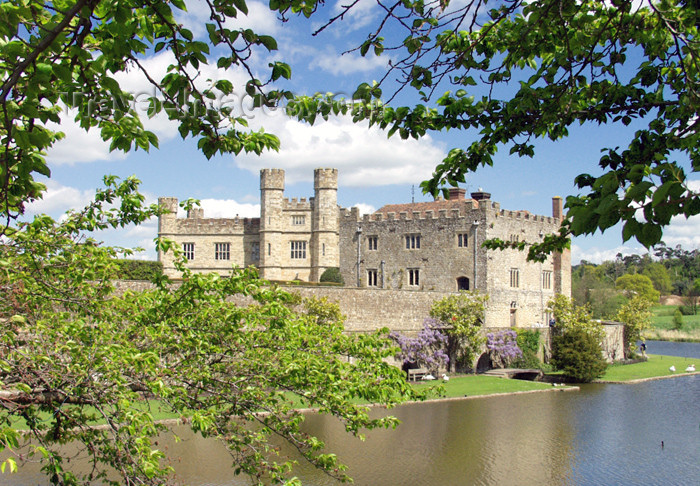 england124: Leeds Castle, Kent, South East, England (UK): through the trees - built in 1119 by Robert de Crevecoeur - photo by K.White - (c) Travel-Images.com - Stock Photography agency - Image Bank