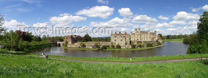 england126: Leeds Castle, Kent, South East, England (UK): fortress and moat  - wide angle - photo by K.White - (c) Travel-Images.com - Stock Photography agency - Image Bank