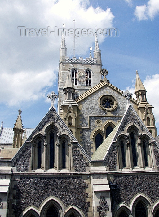 england137: London: Southwark Cathedral - photo by K.White - (c) Travel-Images.com - Stock Photography agency - Image Bank