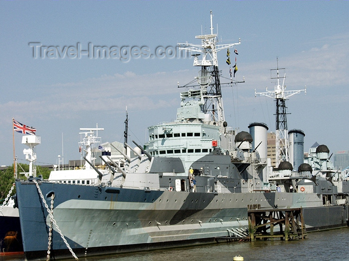 england162: Great Britain - London / Londres: HMS Belfast - the Royal Navy's heaviest ever cruiser- Museum ship - Southwark - photo by K.White - (c) Travel-Images.com - Stock Photography agency - Image Bank