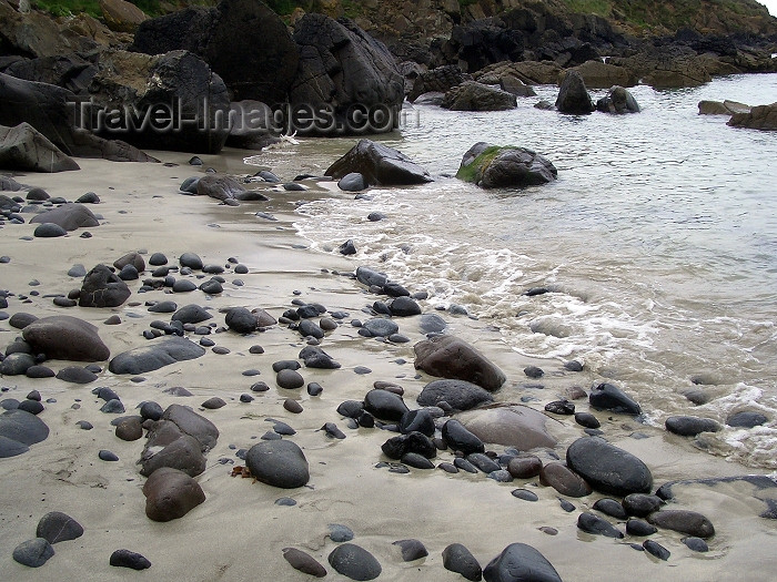 england183: England - Cornwall: pebbles on the beach (photo by Chloe Severn) - (c) Travel-Images.com - Stock Photography agency - Image Bank