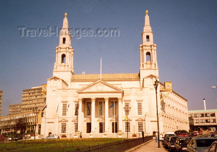 england19: Leeds / LBA, West Yorkshire, England: Millennium Square - the Civic Hall - photo by M.Torres - (c) Travel-Images.com - Stock Photography agency - Image Bank