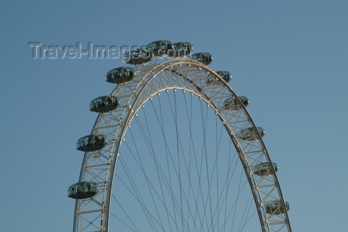 england218: London: British Airways London Eye - observation wheel - half - Designed by architects David Marks, Julia Barfield, Malcolm Cook, Mark Sparrowhawk, Steven Chilton and Nic Bailey - photo by K.White - (c) Travel-Images.com - Stock Photography agency - Image Bank