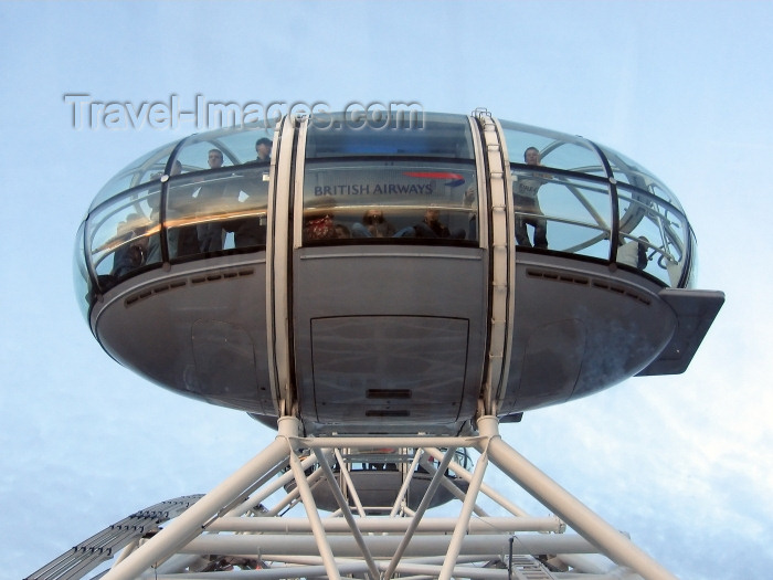 england226: London: British Airways London Eye - bubble - one of the 32 sealed and air-conditioned passenger capsules - pod - photo by K.White - (c) Travel-Images.com - Stock Photography agency - Image Bank