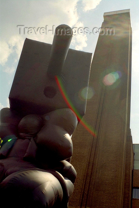 england254: London: Paul McCarthy’s Blockhead outside Tate Modern - Tate Museum - photo by M.Bergsma - (c) Travel-Images.com - Stock Photography agency - Image Bank