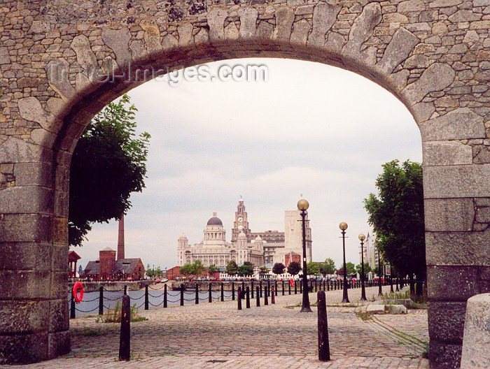 england30: England (UK) - Liverpool / LPL (Merseyside): Pier Head through an arch - photo by M.Torres - (c) Travel-Images.com - Stock Photography agency - Image Bank