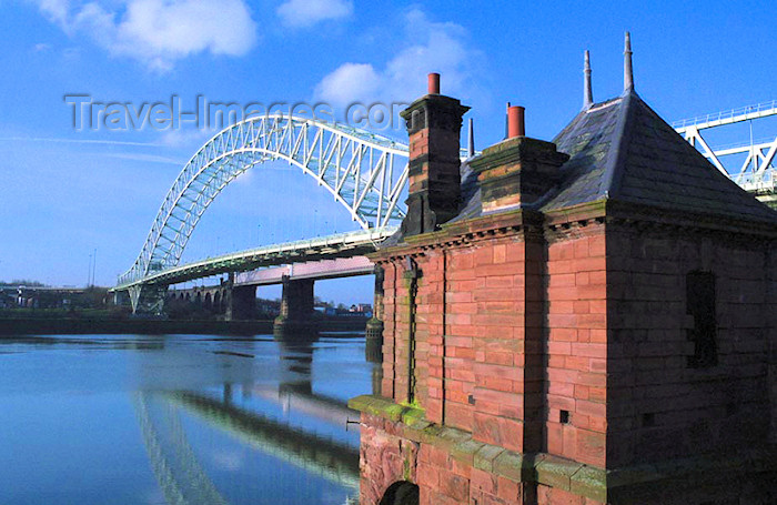 england344: UK - England - Widnes: Runcorn-Widnes Road Bridge - The Silver Jubilee Bridge - photo by D.Jackson - (c) Travel-Images.com - Stock Photography agency - Image Bank