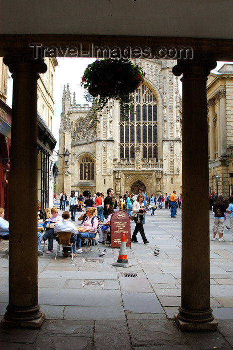 england376: England - Bath (Somerset county - Avon): Entrance to the square and Bath Cathedral at the Roman Baths - photo by C. McEachern - (c) Travel-Images.com - Stock Photography agency - Image Bank