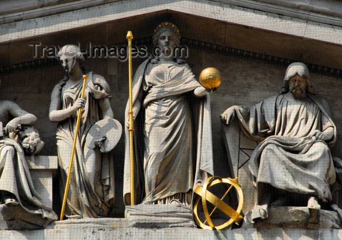 england423: London: British museum - pediment over the main entrance - sculptures by Sir Richard Westmacott - 'The Progress of Civilisation' - photo by M.Torres - (c) Travel-Images.com - Stock Photography agency - Image Bank