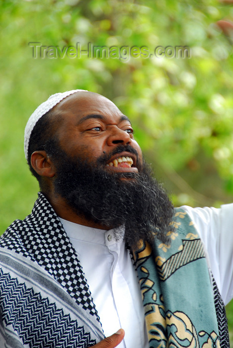 england476: London: Islamic preacher at Speakers Corner - Hyde Park - photo by M.Torres - (c) Travel-Images.com - Stock Photography agency - Image Bank