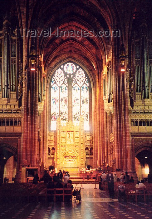 england48: Liverpool, Merseyside, North West England, UK: at the mass - inside Liverpool Anglican Cathedral - photo by M.Torres - (c) Travel-Images.com - Stock Photography agency - Image Bank