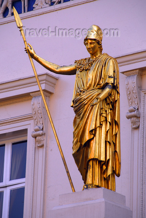 england482: London: Athena - Greek figure on Waterloo Place - the Athenaeum Club - gentlemen's club - architect Decimus Burton - City of Westminster - photo by M.Torres / Travel-Images.com - (c) Travel-Images.com - Stock Photography agency - Image Bank