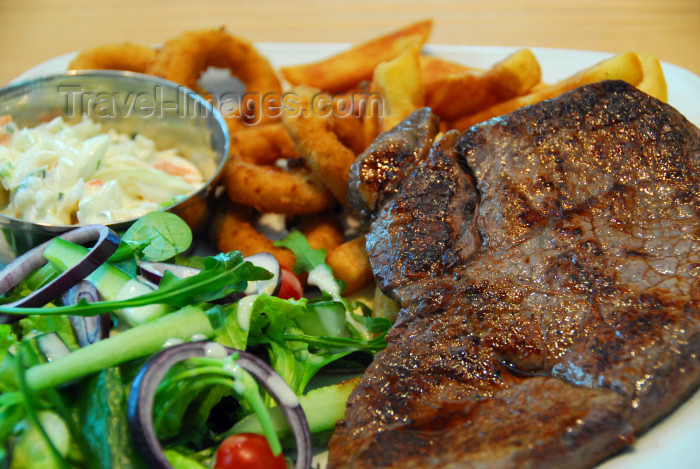 england488: London: 10 oz rumpsteak - food - meal - meat - photo by M.Torres - (c) Travel-Images.com - Stock Photography agency - Image Bank