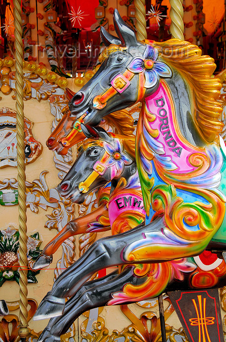 england489: London: horses in a Carousel near Hungerford Bridge - Lambeth - photo by M.Torres - (c) Travel-Images.com - Stock Photography agency - Image Bank