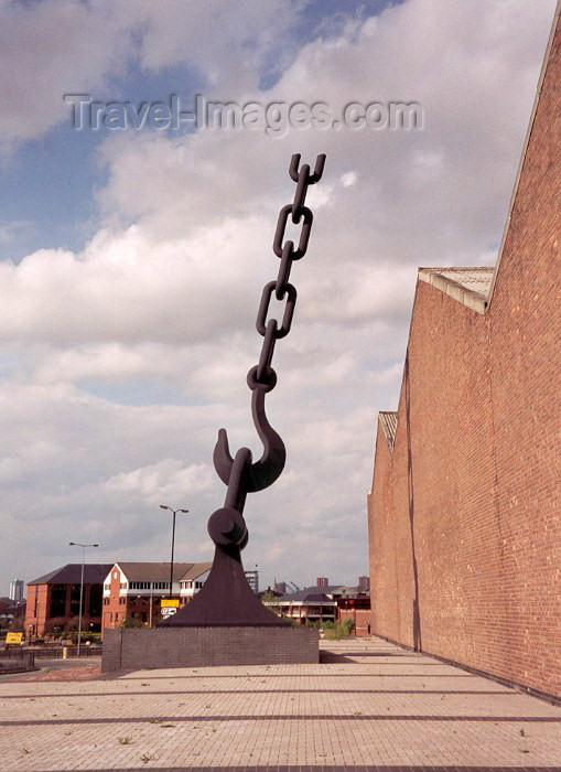 england53: Salford, Greater Manchester, England: hooked - photo by Miguel Torres - (c) Travel-Images.com - Stock Photography agency - Image Bank