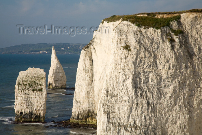 england552: Old Harry Rocks, Jurassic Coast, Dorset, England: the Pinnacles - Handfast Point - UNESCO World Heritage Site - photo by I.Middleton - (c) Travel-Images.com - Stock Photography agency - Image Bank