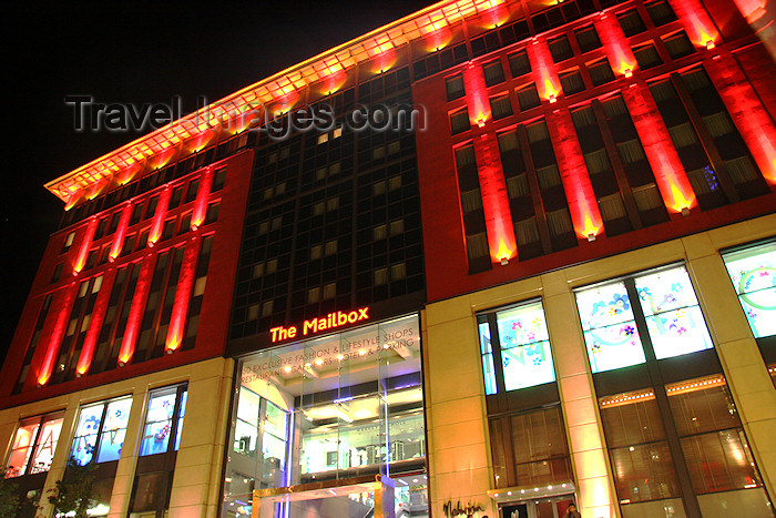 england579: Birmingham, West Midlands, England: The Mailbox - development of offices, designer shops, restaurants, bars and luxury apartments - formerly Royal Mail's main sorting office for Birmingham - photo by J.Cave - (c) Travel-Images.com - Stock Photography agency - Image Bank