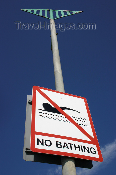 england653: Lee on Solent, Gosport, Hampshire, South East England, UK: no bathing sign at Lee on Solent beach - photo by I.Middleton - (c) Travel-Images.com - Stock Photography agency - Image Bank