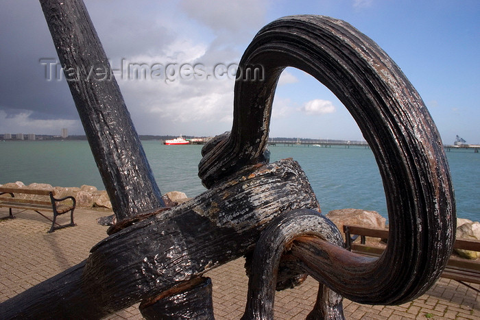 england677: Hythe, New Forest, Hampshire, South East England, UK: anchor detail - Hythe Pier Railway in the background - photo by I.Middleton - (c) Travel-Images.com - Stock Photography agency - Image Bank