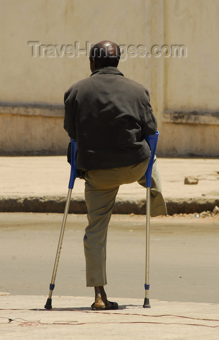 eritrea20: Eritrea - Asmara: handicapped man - war amputation - photo by E.Petitalot - (c) Travel-Images.com - Stock Photography agency - Image Bank