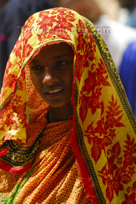 eritrea46: Eritrea - Keren, Anseba region: Eritrean girl with traditional clothes - photo by E.Petitalot - (c) Travel-Images.com - Stock Photography agency - Image Bank