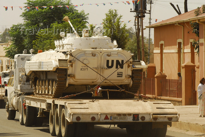 eritrea89: Eritrea - Mendefera, Southern region: peacekeepers - United Nations Mission in Ethiopia and Eritrea (UNMEE) tank on a semitrailer - photo by E.Petitalot - (c) Travel-Images.com - Stock Photography agency - Image Bank