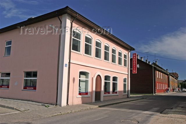 estonia102: Estonia - Valga: shop - Riia street - photo by A.Dnieprowsky - (c) Travel-Images.com - Stock Photography agency - Image Bank