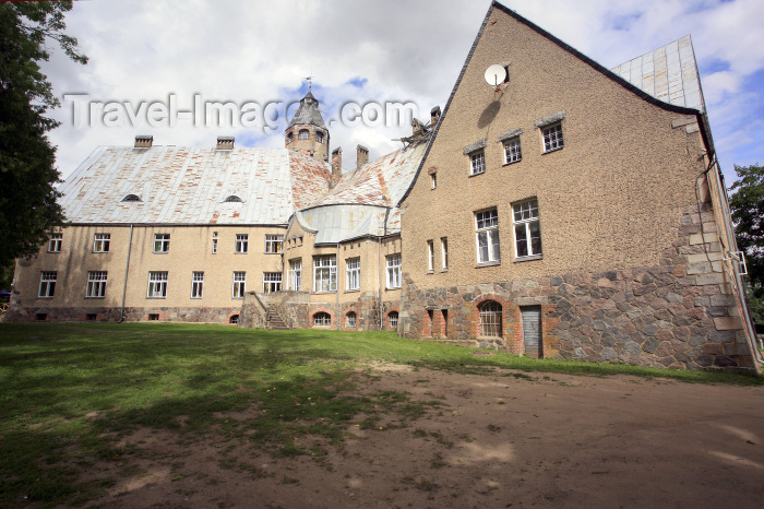 estonia136: Estonia - Taagepera: Taagepera castle - von Rehbinder manor - Taagepera Loss - Valgamaa - Jugendstil architecture by Otto Wildau - photo by A.Dnieprowsky - (c) Travel-Images.com - Stock Photography agency - Image Bank