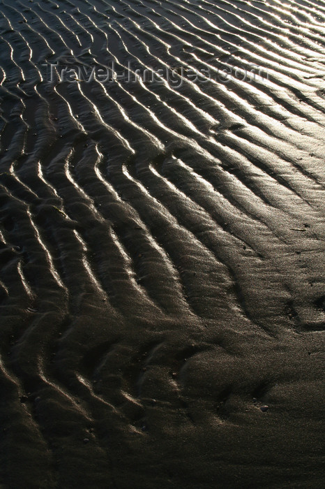 estonia151: Estonia - Parnu: Sand ripples, Parnu Beach - photo by K.Hagen - (c) Travel-Images.com - Stock Photography agency - Image Bank