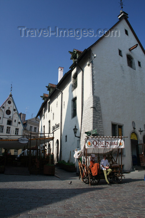 estonia174: Estonia - Tallinn - Old Town - Vana Turg and Old Hansa restaurant - photo by K.Hagen - (c) Travel-Images.com - Stock Photography agency - Image Bank