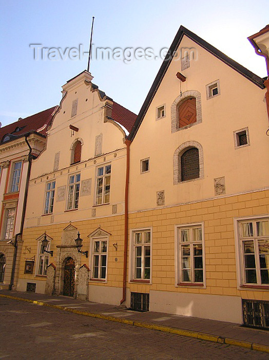 estonia48: Estonia - Tallinn: House of the Brotherhood of the Blackheads - guild hall - Mustpeade Maja - Pikk street 26 - photo by J.Kaman - (c) Travel-Images.com - Stock Photography agency - Image Bank