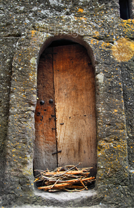 ethiopia158: Lalibela, Amhara region, Ethiopia: door in the rock wall around Bet Medhane Alem church - photo by M.Torres - (c) Travel-Images.com - Stock Photography agency - Image Bank