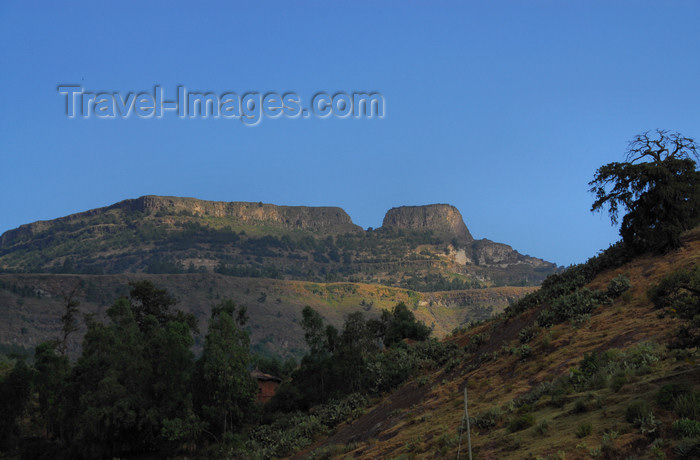 ethiopia177: Lalibela, Amhara region, Ethiopia: Mount Abuna Yosef - photo by M.Torres - (c) Travel-Images.com - Stock Photography agency - Image Bank