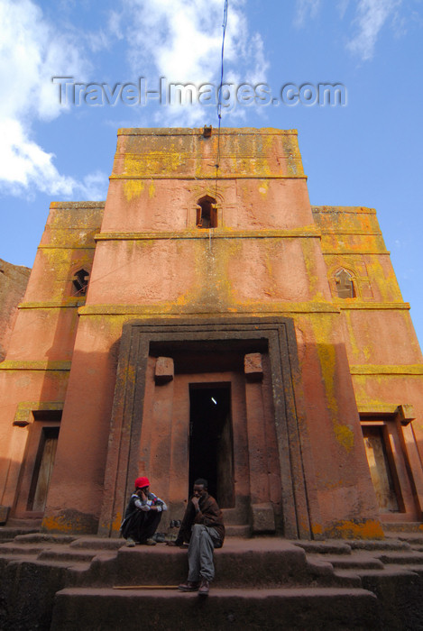 ethiopia184: Lalibela, Amhara region, Ethiopia: Bet Giyorgis rock-hewn church - entrance - UNESCO world heritage site - photo by M.Torres - (c) Travel-Images.com - Stock Photography agency - Image Bank