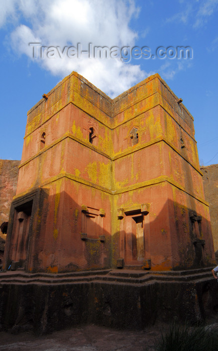 ethiopia185: Lalibela, Amhara region, Ethiopia: Bet Giyorgis rock-hewn church - looking up - UNESCO world heritage site - photo by M.Torres - (c) Travel-Images.com - Stock Photography agency - Image Bank