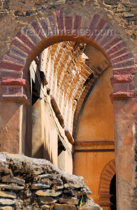 ethiopia280: Gondar, Amhara Region, Ethiopia: Royal Enclosure - Iyasu palace - arch and vaulted ceiling - photo by M.Torres - (c) Travel-Images.com - Stock Photography agency - Image Bank